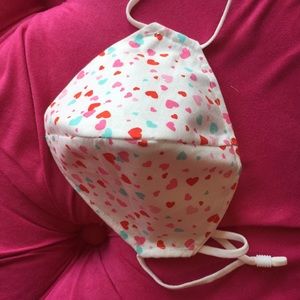 🍒🍒🍒 Cute hearts mask with adjustable elastics